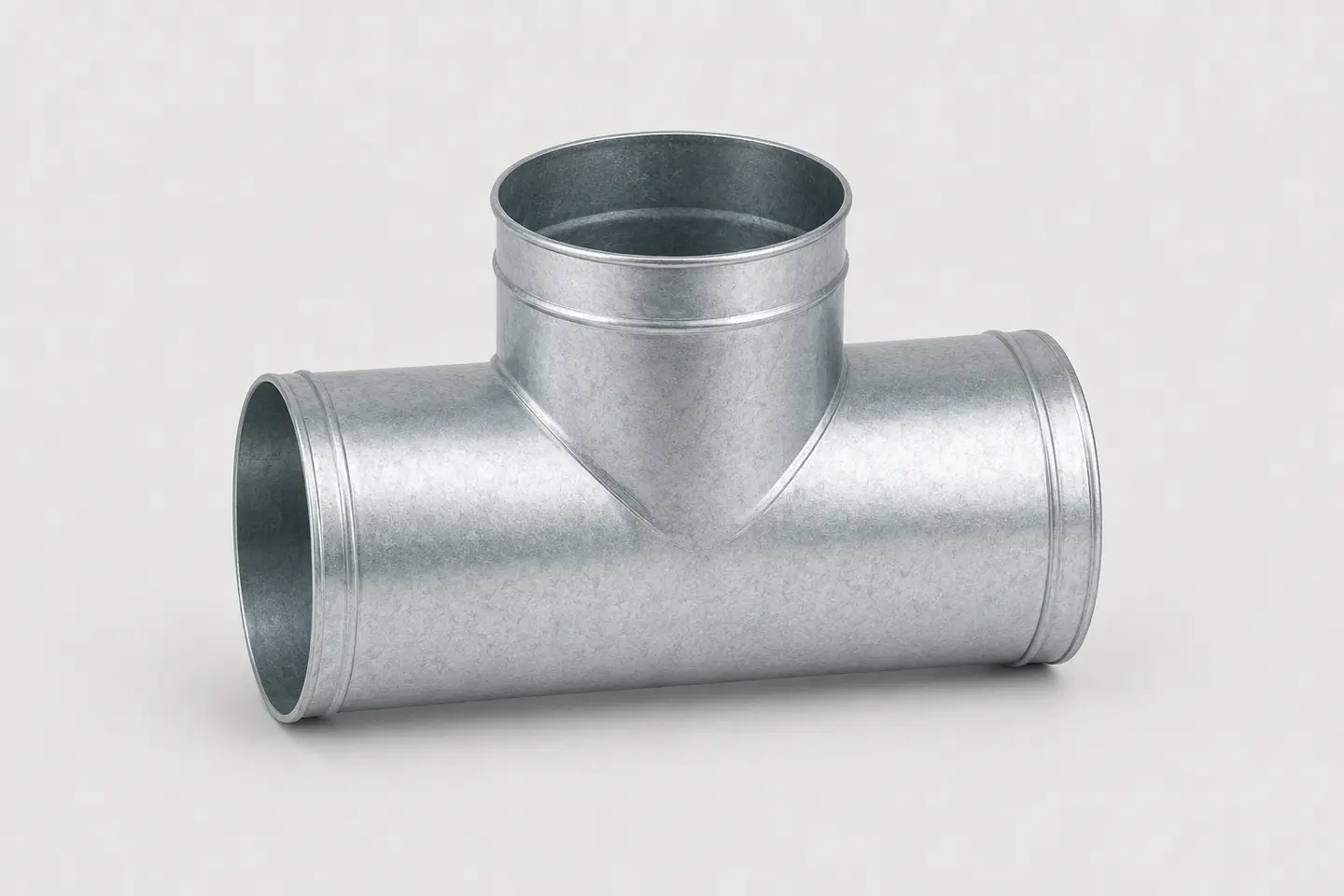 Tê circular em aço galvanizado com derivação para composição de ramais