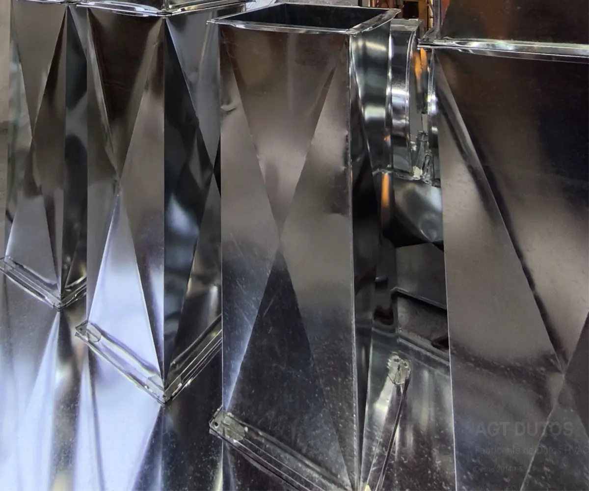Dutos retangulares galvanizados e peças especiais fabricados pela AGT Dutos